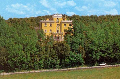 Hotel Paradiso モンテルーコ エクステリア 写真