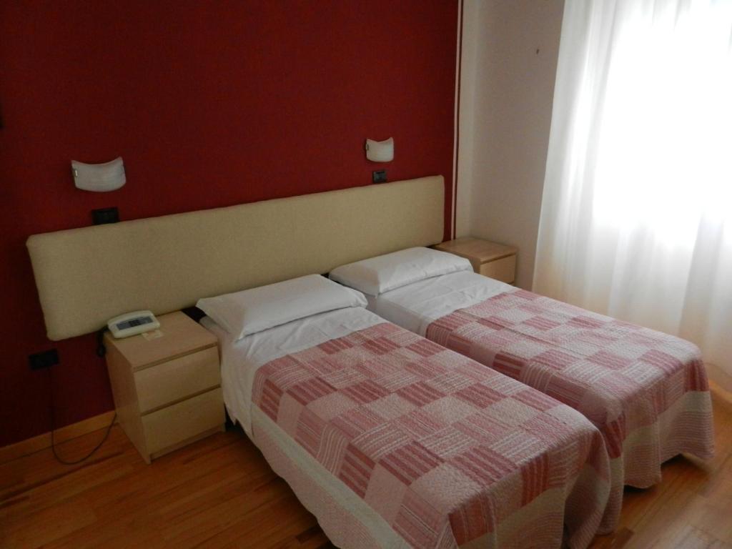 Hotel Paradiso モンテルーコ 部屋 写真