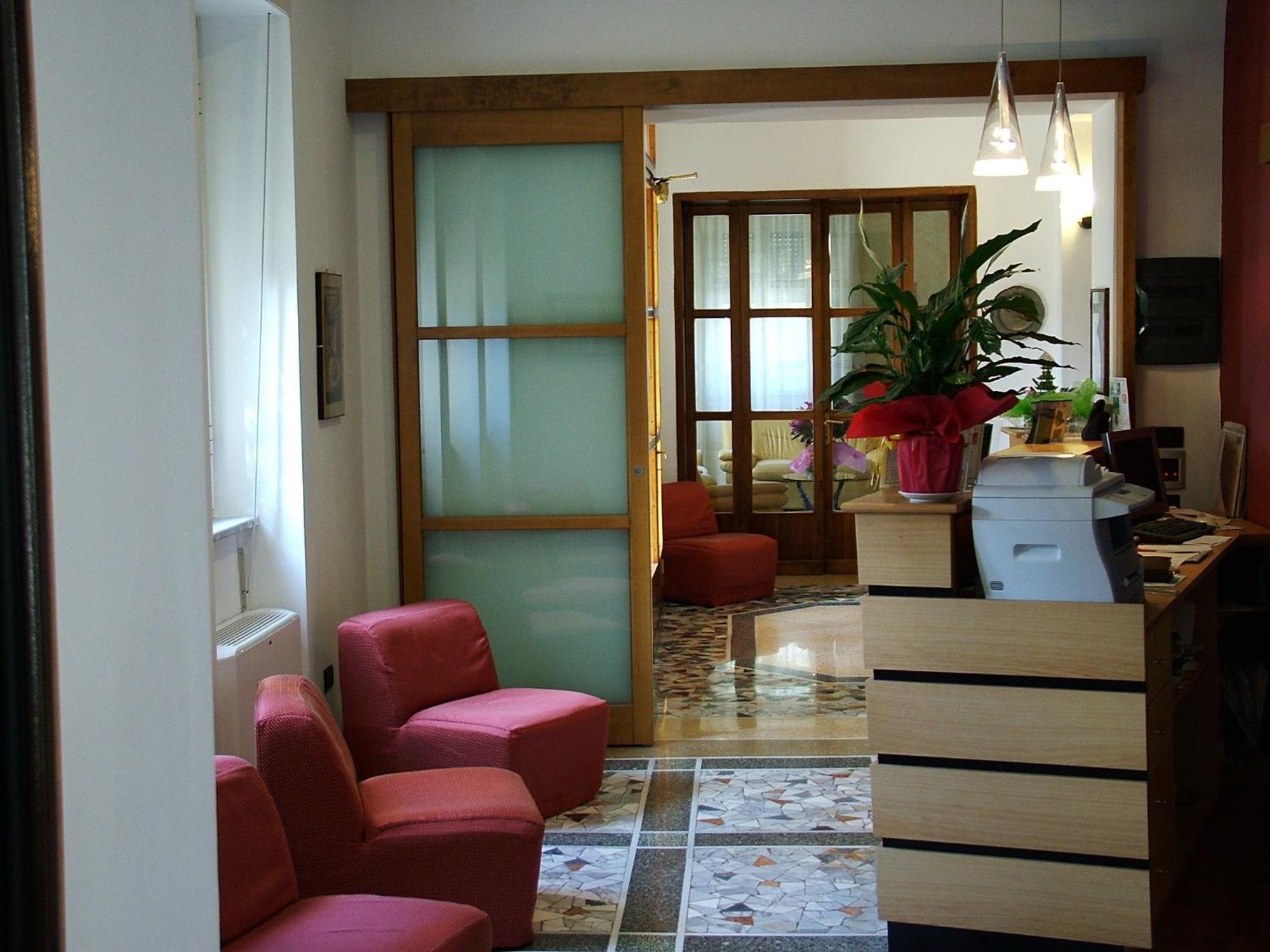 Hotel Paradiso モンテルーコ エクステリア 写真